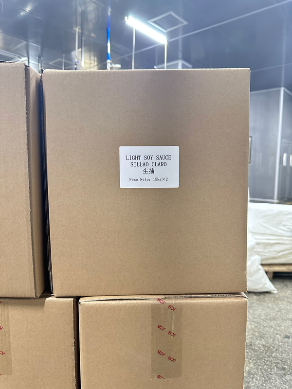 Produttore alimentare cinese Salsa di soia liquida Halal 15 kg Salsa di soia leggera con prezzo all'ingrosso